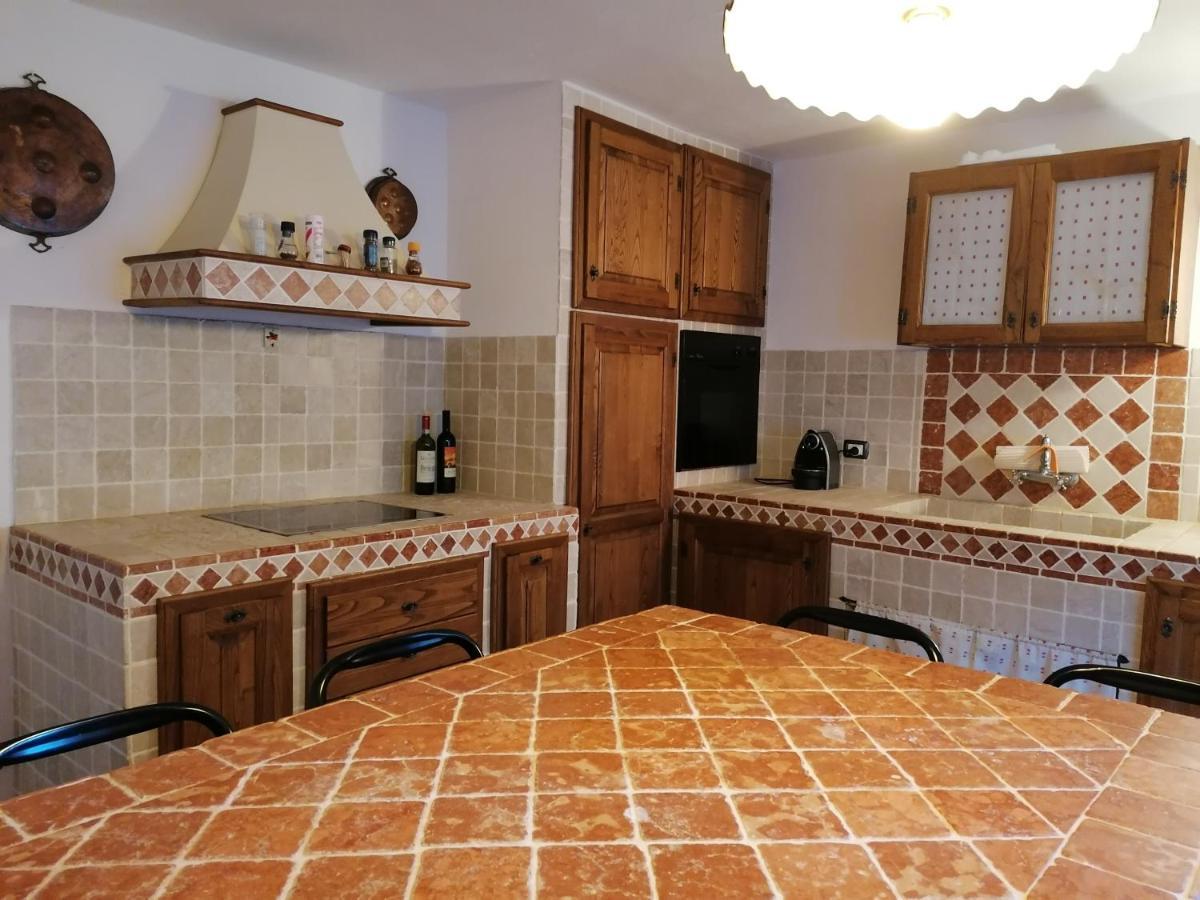 Podere La Zinzinina - Villa Intera モンテカティーニ・ヴァル・ディ・チェーチナ エクステリア 写真